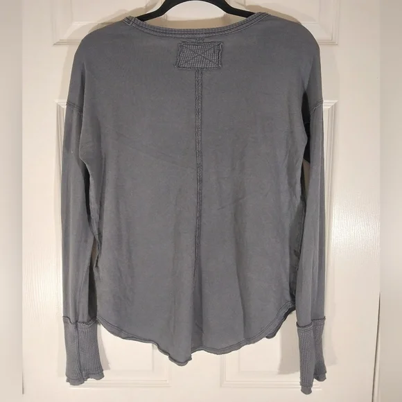 We The Free V Neck Long Sleeve Gray Top Size M - Picture 5 of 6